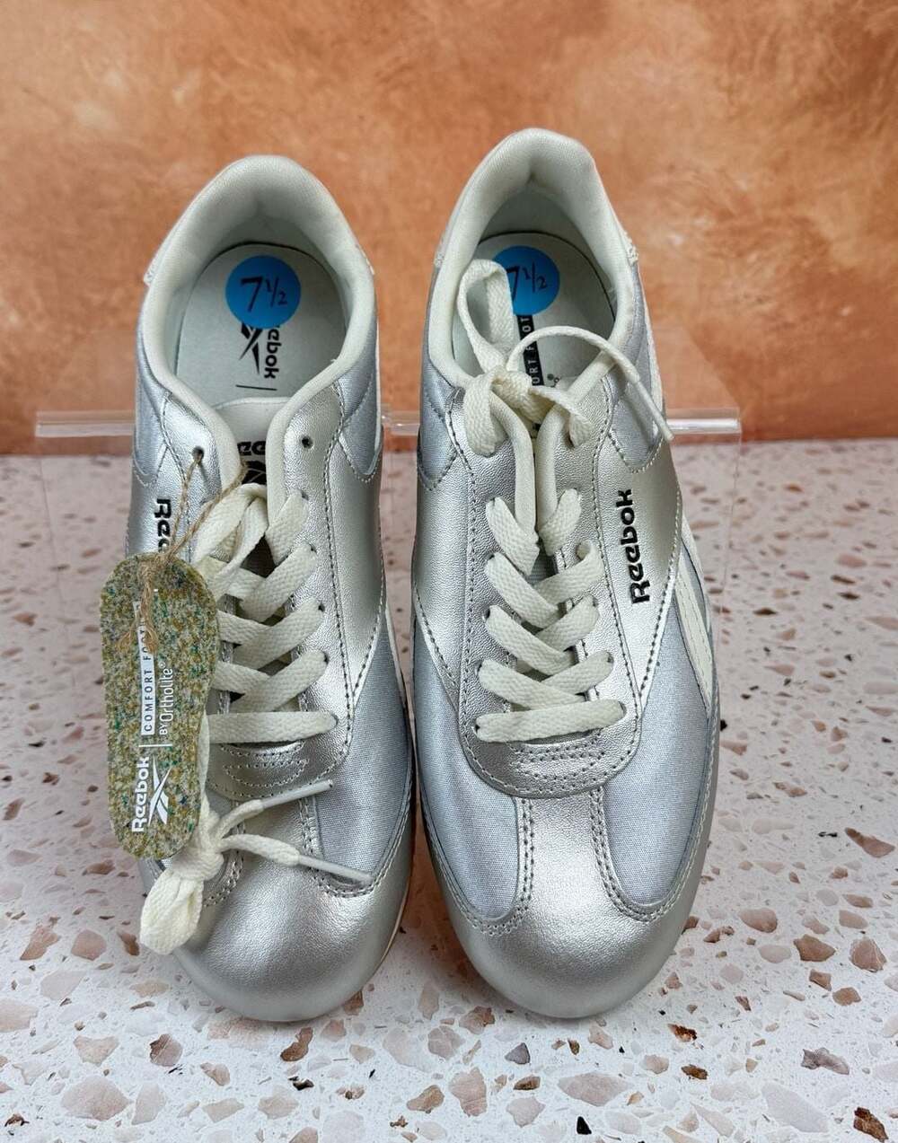 Women’s Reebok Fiori Size 7.5 Silver Metallic White Sneakers